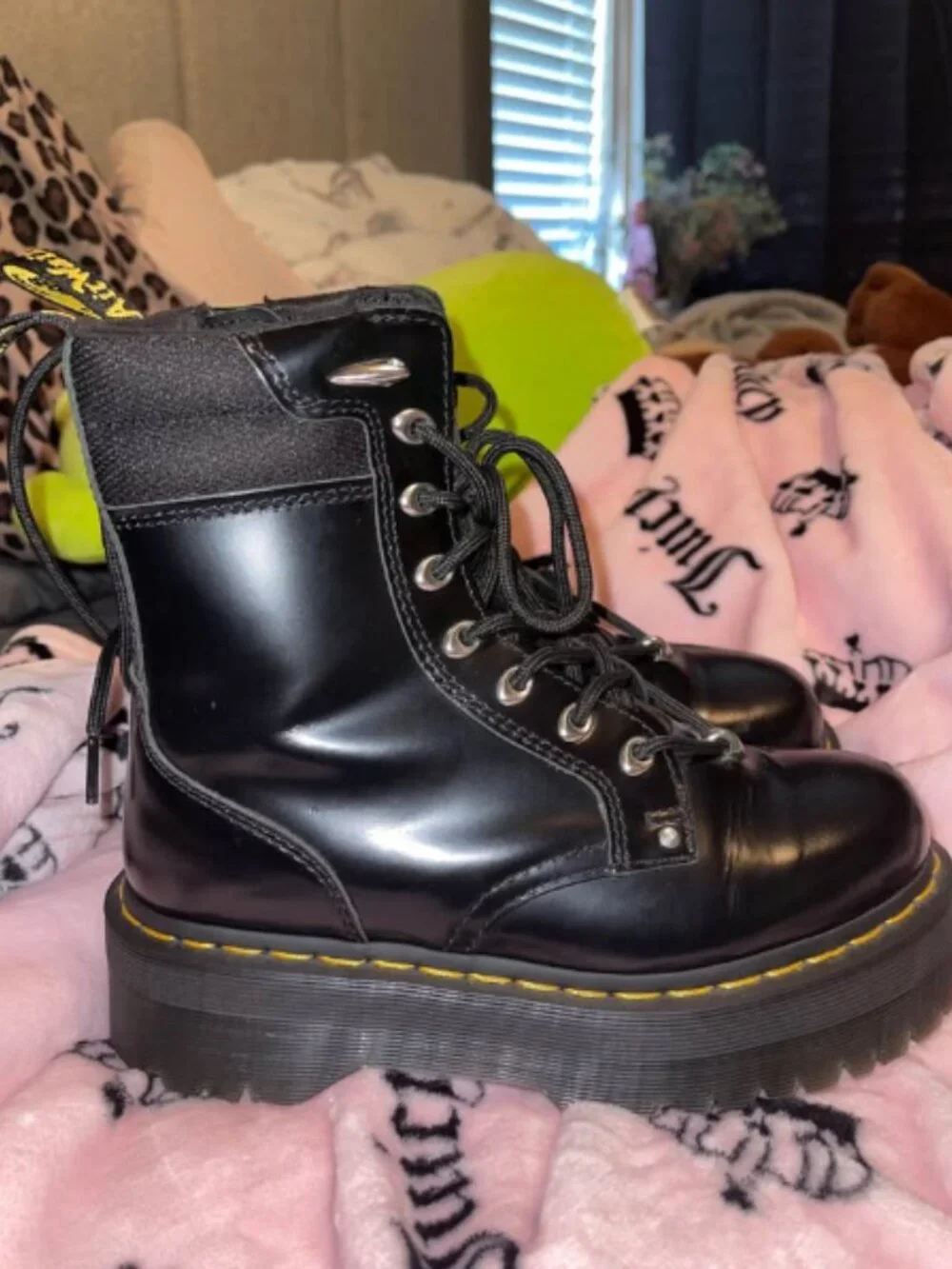 Black Dr Martens Boots